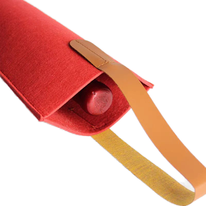 Venta al por mayor <span class=keywords><strong>de</strong></span> fábrica, bolsa <span class=keywords><strong>de</strong></span> <span class=keywords><strong>fieltro</strong></span> <span class=keywords><strong>con</strong></span> aislamiento para una sola botella, bolsa <span class=keywords><strong>de</strong></span> transporte para vino, bolsa <span class=keywords><strong>de</strong></span> vino <span class=keywords><strong>con</strong></span> tamaño <span class=keywords><strong>de</strong></span> logotipo personalizado - Product Image 6