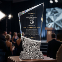 Trophée en cristal à motif bouclier, gravé au laser, design moderne et durable, cadeau souvenir d'entreprise, prix, nouveauté, vente chaude