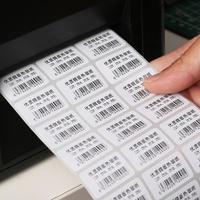 Autocollant brillant de rouleau de code à barres résistant à la chaleur de 30*50mm adhésif fort d'étiquette de code à barres pour l'usage d'épicerie