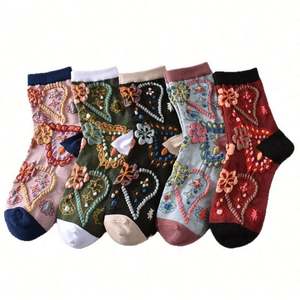 Chaussettes imprimées au-dessus du genou, nouvelle collection automne-hiver, chaussettes mi-hautes pour femme, chaussettes habillées d'extérieur - Product Image 5