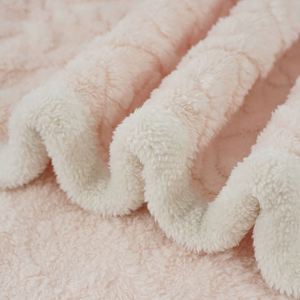 Manta de tiro Jacquard Manta ligera para sofá, manta acogedora suave difusa para cama, manta gruesa cálida para todas las estaciones - Product Image 6