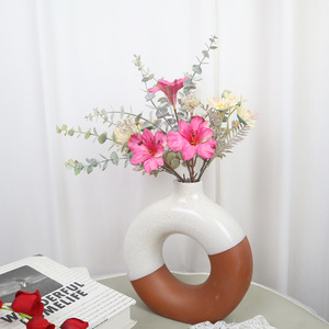 Ramos de Flores Artificiales Listos para Usar, Ideales para Decoración de Centros Comerciales, Bodas, Hogar y Escritorio - Product Image 1