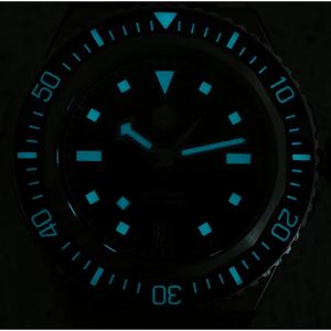 San Martin SN0146 Men <b>Watch</b> NH35 Automatic <b>Mechanical</b> 200m Waterproof Diving <b>Watch</b> Integrated Case Sapphire <b>Watch</b> - Product Image 6