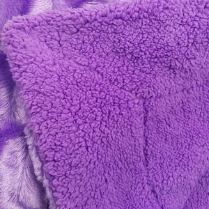 Ventas directas del fabricante OEM Cómodo 100% Poliéster Rayas florales Sólido Cuatro estaciones Franela polar personalizable - Product Image 4