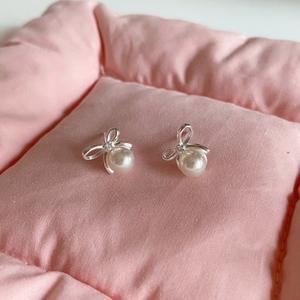 Korean Version S925 Pure Silver Bow <b>Pearl</b> <b>Earrings</b> Japanese Cute Design Fresh Sweet Small Fresh Sweet Bow <b>Pearl</b> <b>Earrings</b> for - Product Image 2