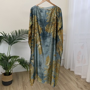 Disponible dès maintenant : Robe longue de plage pour femme, protection solaire, style châle-écharpe, idéale pour l'été - Product Image 5