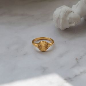 Joolim высококачественное позолоченное кольцо <span class=keywords><strong>18K</strong></span> Sunshine Burst кольца из нержавеющей стали для женщин - Product Image 4