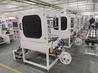 Máquina de Envasado Vertical Neumática Automática para Vasos y Tazones de Plástico, Sellado y Etiquetado con Motor PLC para Bolsas y Cajas de Alimentos (15-35