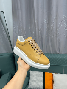 Alexander Refined - Zapatillas informales de cuero con suela de plataforma y cordones Mc. Ropa Casual para el Día a Día, Estilo Urbano, para Hombre y Mujer - Product Image 2