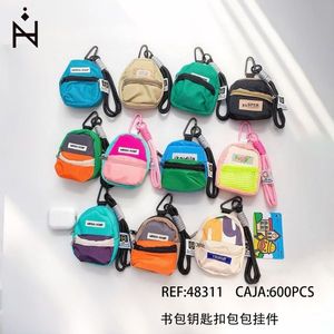 Portachiavi a Forma di Zaino, Ciondolo per Borsa, Mini Zaino Accessorio per Bambini e Adulti, Regalo alla Moda - Product Image 1