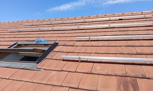 <span class=keywords><strong>Crochet</strong></span> <span class=keywords><strong>de</strong></span> <span class=keywords><strong>toit</strong></span> <span class=keywords><strong>en</strong></span> tuile solaire <span class=keywords><strong>en</strong></span> gros Supports <span class=keywords><strong>de</strong></span> <span class=keywords><strong>crochet</strong></span> <span class=keywords><strong>de</strong></span> <span class=keywords><strong>toit</strong></span> <span class=keywords><strong>de</strong></span> montage solaire <span class=keywords><strong>Crochet</strong></span> solaire <span class=keywords><strong>en</strong></span> acier inoxydable - Product Image 2