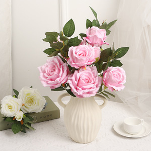 Rosas Artificiales, Ramo de Flores de Seda, Color Rosa Claro y Blanco, Decoración de Boda, Reutilizables, Alta Simulación - Product Image 1