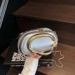 กระเป๋าใต้วงแขนผู้ชาย PU คุณภาพสูง สีพื้น ซิป กระดุม ทนทาน 3 ลิตร+ สายสะพายไหล่เดี่ยว คอลเลคชั่นใหม่ ฤดูใบไม้ผลิ 2025 สไตล์สตรีท - Product Image 4