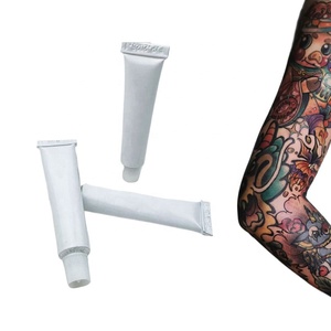 Limpiador Corporal Pre-Tatuaje para Salones de Belleza y Maquillaje Permanente, Crema Blanca para Tatuajes de 30 ml - Product Image 4