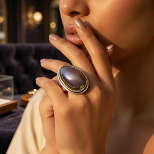 Anillo de Cóctel Plateado en Plata 925 para Mujer con Perla Ovalada Natural en Engaste de Bisel, Estilo Bohemia, Joyería de Moda - Product Image 3