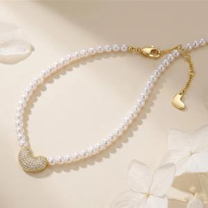 Collar de perlas Mabe de alta calidad, collar gargantilla de perlas de diseño único con colgante de corazón CZ chapado en oro - Product Image 5