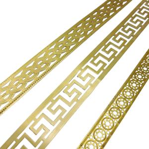 Nastro Decorativo Vintage in Ottone Traforato con Adesivo, Larghezza 9-50mm, per Bordi di Mobili Fai-da-Te - Product Image 1