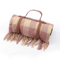 Couvertures tissées en polyester 100% au design personnalisé avec couverture de pique-nique en tissu Oxford imperméable avec sangle suspendue