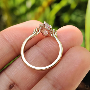 Bague en diamant de laboratoire de qualité supérieure avec une coupe impeccable et un monture élégante, conçue pour les moments cérémonieux et romantiques, en provenance d'Inde - Product Image 5