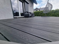 Planche de terrasse composite imperméable, antidérapante, résistante aux UV, revêtement de sol composite extérieur pour terrasse de piscine, balcon