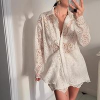 Ensemble deux pièces sexy en dentelle pour femme : chemise boutonnée à manches longues et short taille haute – Tenue décontractée pour sortir