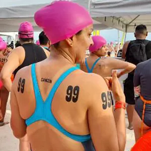 Setelan baju olahraga lengan tato Nomor balap olahraga tahan air cetak kustom nama dan nomor kustomisasi