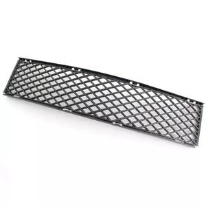 Grille inférieure du pare-chocs avant BMW E66 2005-2008, matériau PC, couleur d'origine OEM 51117135564 - Product Image 2