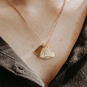 Collier en acier inoxydable personnalisé avec pendentif cœur « Mama », nom gravé, bijoux faits à la main, résistant à l'eau, cadeaux d'anniversaire personnalisés pour grand-mère - Product Image 4