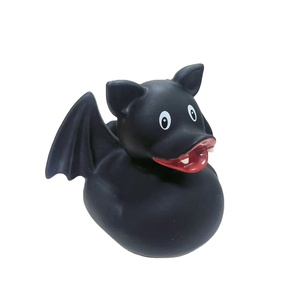 <span class=keywords><strong>Dessin</strong></span> animé 3D Démon Pvc Plastique Mini Vinyle Anime Jouet de Bain Canard en Caoutchouc - Product Image 3