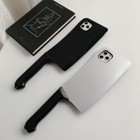 Étui de téléphone portable créatif et original en forme de couteau de cuisine pour iPhone 15 Pro, 15 Plus, 15 Pro Max, 16 Pro Max, 17 Pro, 17 Air, 17 Pro Max, 18 Pro Max