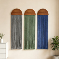 Décoration murale bohème en macramé tissé à la main avec longues pampilles en bois pour salon, chambre et ornement de maison