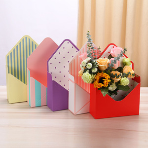 Boîte à fleurs en papier de style enveloppe, boîte en papier pliable créative, emballage pour fleuriste, boîtes en papier pour les fêtes - Product Image 2