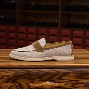 Zapatos retro de lino para hombre, nuevo estilo de verano, zapatos de cuero con patchwork, para uso diario informal, zapatos bajos sin cordones de una sola pieza. - Product Image 3