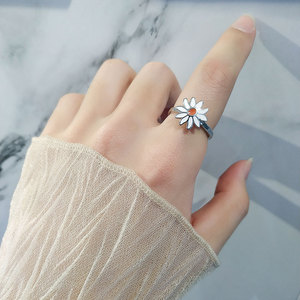 Anillos de flor de esmalte giratorios ajustables minimalistas de joyería de moda, chapados en oro y cobre, joyería antiestrés para mujer - Product Image 3
