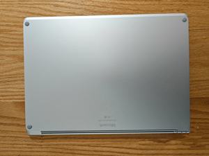 Ordinateur portable d'affaires Surface Laptop3 d'occasion de haute qualité, écran tactile 2K de 13,5 pouces, processeur Core i5 de 10e génération, 8 Go de RAM, SSD de 256 Go - Product Image 3