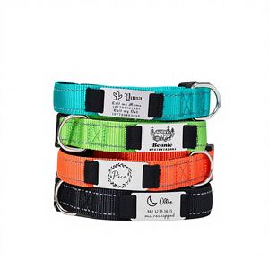 Ensemble collier et laisse en velours personnalisé pour chien, avec nom gravé, nœud décoratif, cadeau réfléchissant fait main pour Noël - Product Image 1