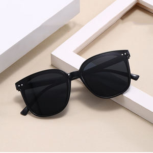 工場直販 偏光サングラス UVカット ブラック ホワイト PC 大型フレーム おしゃれなサングラス 男女兼用 - Product Image 2