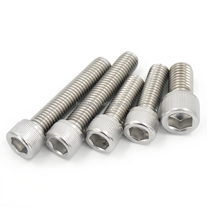 Vis à tête hexagonale DIN <span class=keywords><strong>EN</strong></span> <span class=keywords><strong>ISO</strong></span> <span class=keywords><strong>4762</strong></span> pour la fixation de composants automobiles et de pièces structurelles - Product Image 5