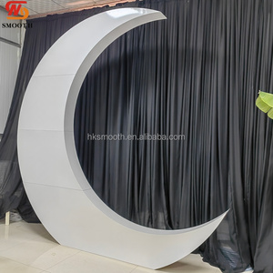 Arco de Luna LED Romántico Personalizado de Fábrica, Soporte Grande para Fondo de Luna Creciente para Alquiler de Artículos para Eventos y Fiestas de Boda - Product Image 1