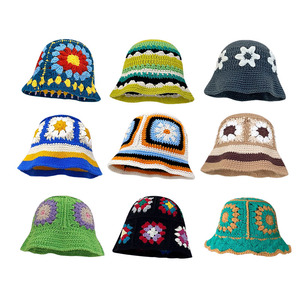 Gorro de pescador de punto de invierno con flores huecas personalizado al por mayor gorro de pescador de <span class=keywords><strong>ganchillo</strong></span> hecho <span class=keywords><strong>a</strong></span> mano de alta calidad - Product Image 3