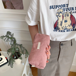 Tùy Chỉnh Du Lịch Nhung Mỹ Phẩm Son Môi Văn Phòng Phẩm Lưu Trữ Túi Màu Rắn Retro Nhung Trang Điểm Bàn Chải Tổ Chức Pouch Với Logo - Product Image 6