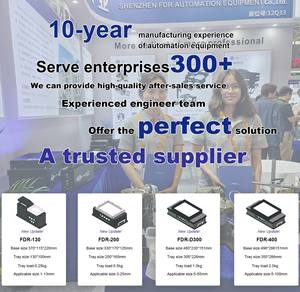 Alimentateur robotisé universel à 3 axes à configuration rapide et guidé par vision, alimentateur vibrant flexible pour le chargement robotisé des pièces en plastique - Product Image 5