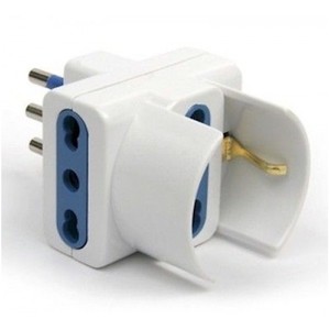 Adaptateur de prise italienne 10A 1x prise Schuko 2x prises italiennes à double usage Adaptateurs de voyage - Product Image 1