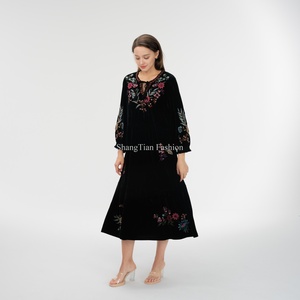 Robe d'été personnalisée pour femmes, design tendance 2025, broderie florale, robe bohème - Product Image 4