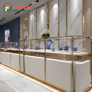 Muebles de Exhibición para Joyería de Lujo Minimalista, Mostrador de Centro Comercial con Acabado Laminado y Vitrina de Vidrio - Product Image 5