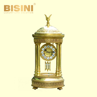 Horloge de Table cloisonnée de luxe plaquée or, classique, motifs floraux exquis, horloge de bureau en émail avec couvercle en verre