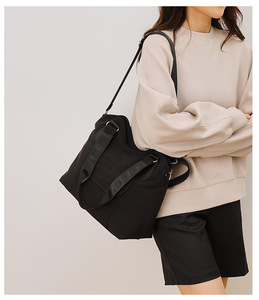 Bolso de hombro informal de nailon de gran capacidad para mujer, bolso de estudio para estudiantes universitarios, bolso de viaje, bolso cruzado ligero - Product Image 5