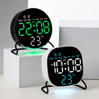 Horloge de voiture LED de bureau avec alarme et veilleuse - une horloge multifonctionnelle Horloge de table de bureau