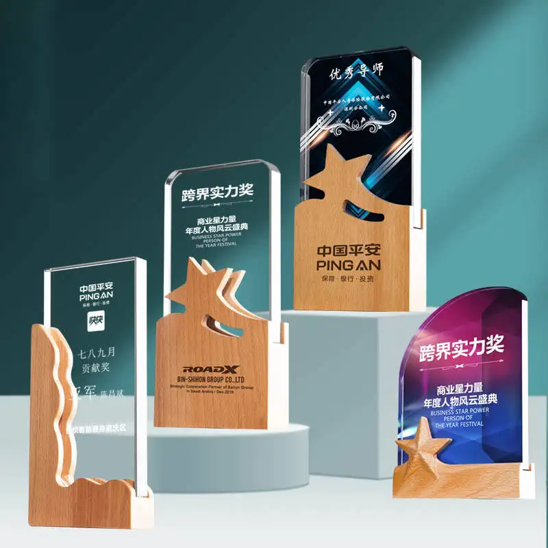 Trofeo rectangular de cristal al por mayor premios de grabado de cristal personalizados con base de madera