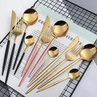 Ensemble de couverts en acier inoxydable, or luxueux et poudré, comprenant couteau, fourchette et cuillère, idéal pour les fêtes